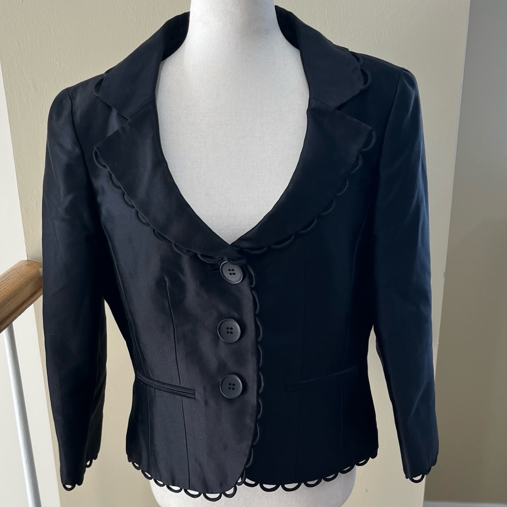Eccoci Black Scalloped Edge Button Front Silk Blend Blazer Size 10 EUC